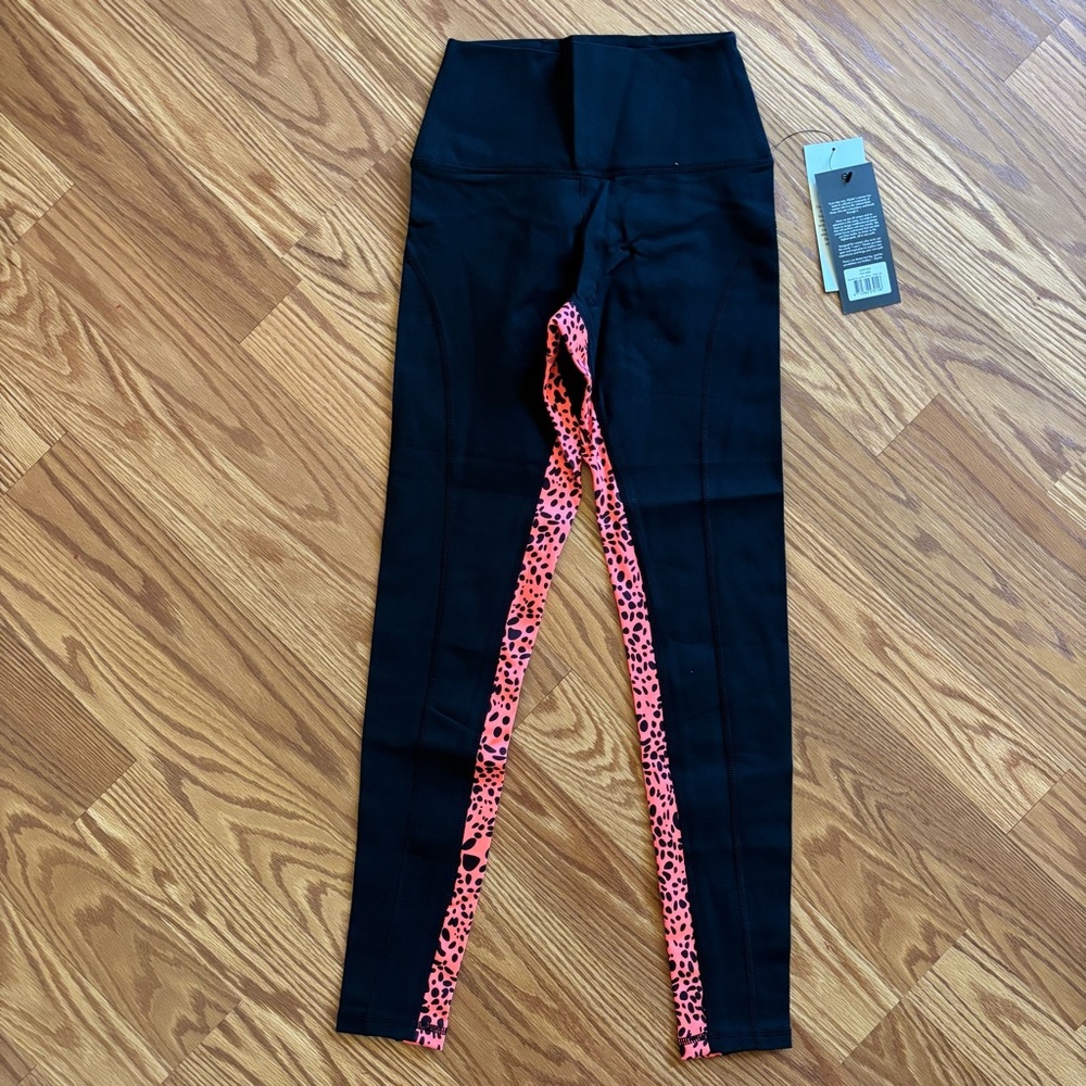 NWT Glyder Black Inside Out Leopard Print Leggings XS